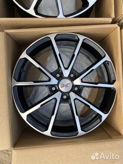 Новые диски от Rеnault/ Nissan R17, 5x114.3, ET50