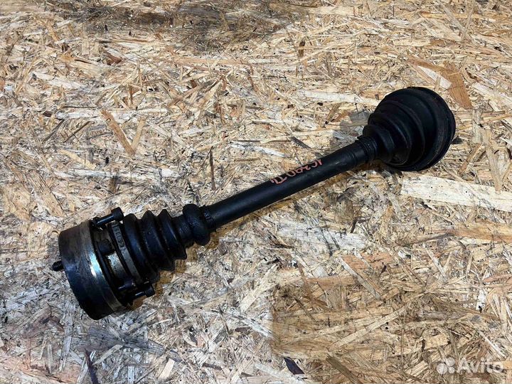 Полуось передняя левая (приводной вал, шрус) Volks