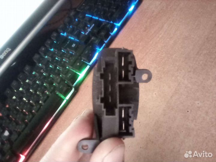 Резистор отопителя