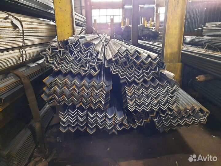 Уголок стальной