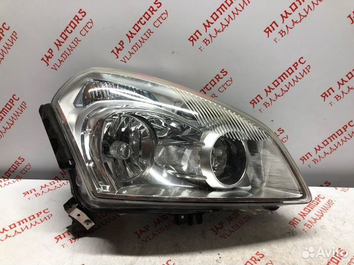 Фара ксеноновая правая Nissan Qashqai J10 MR20