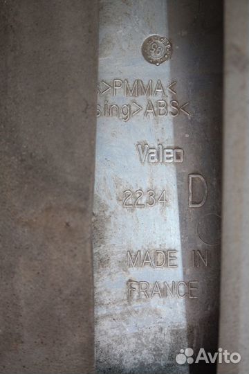 Фонарь задний внутренний правый Land Rover