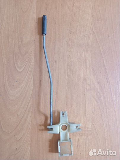 Кронштейн замка двери (тяги) Volkswagen Passat B5