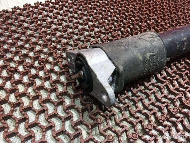 Амортизатор задний Mazda 3