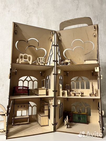 Домик кукольный