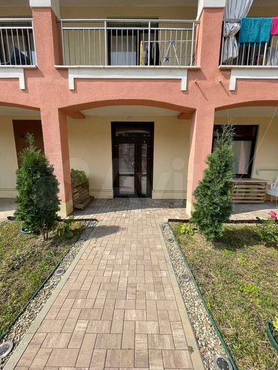 1-к. квартира, 42 м², 1/4 эт.