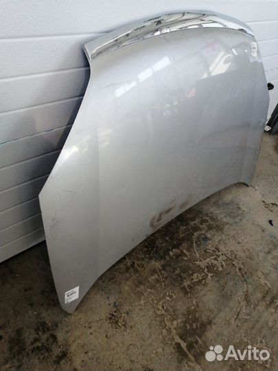 Капот Nissan Lafesta B30