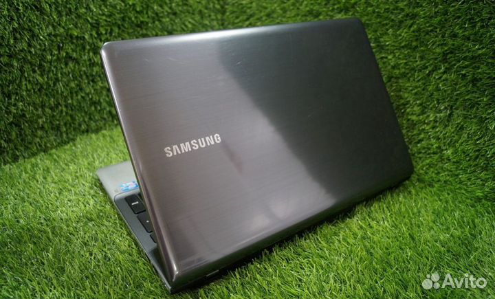 Samsung для мощных программ на Core i5 / Рассрочка