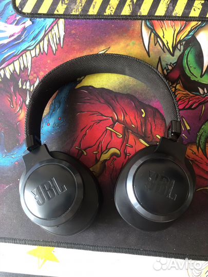 Беспроводные наушники jbl live 500BT