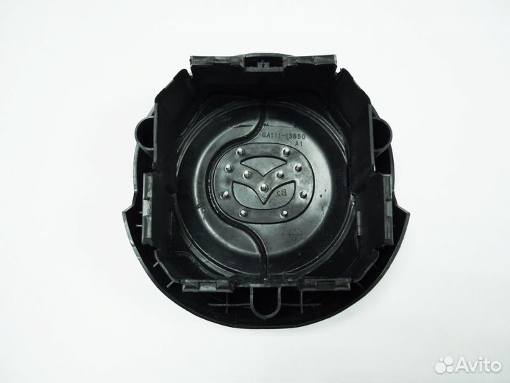 Крышка подушки безопасности руля Mazda 3 (2016-19)