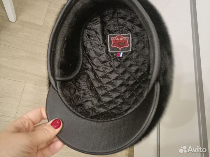 Меховая мужская кепка