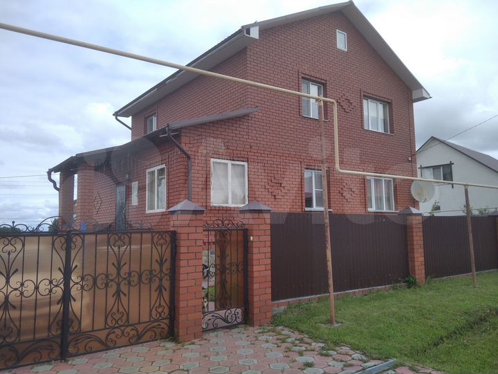 Коттедж 233,1 м² на участке 15 сот.