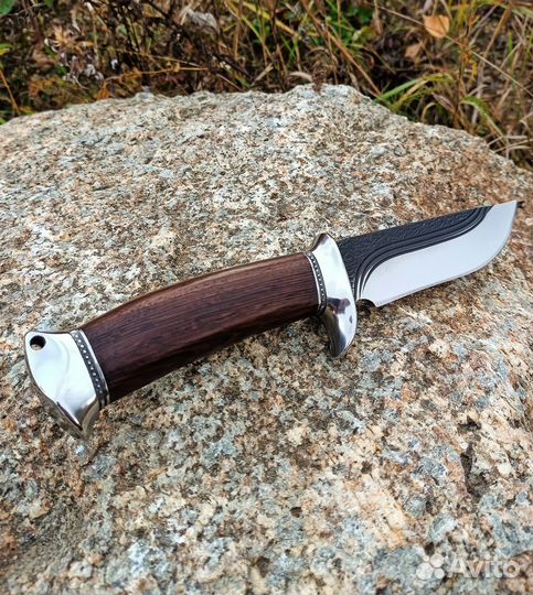 Нож охотичий 