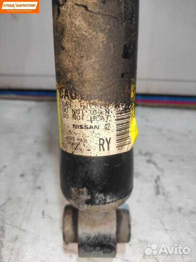 Стойка амортизатора задняя Nissan Qashqai 2 2015