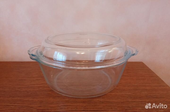 Кастрюля 2,5л жаропрочное ударопрочн. стекло d23см