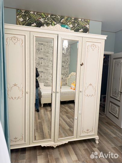 Мебель в детскую комнату для девочки