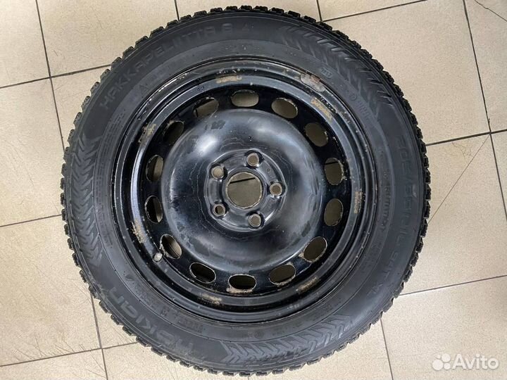 Колеса Skoda Nokian Hakkapeliitta 8 205/55 R16 зим