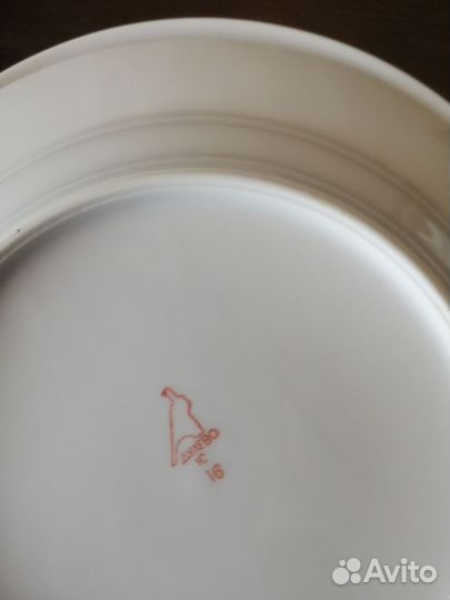 Тарелки глубокие новые 10 штук