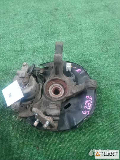 Ступица передняя правая toyota wish