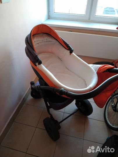 Продам детскую коляску