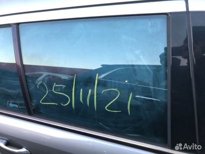 Стекло двери заднее правое Mercedes E-Class W211