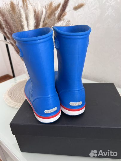 Резиновые сапоги crocs детские J2