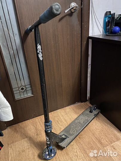 Трюковой самокат KMS