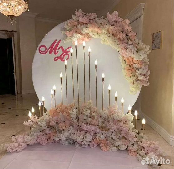 Свадебная фотозона со свечами/Фотозона с цветами