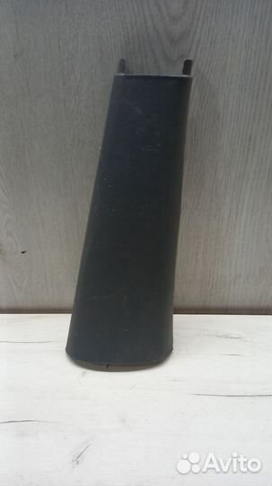 Накладка на стойку средняя правая Skoda Felicia