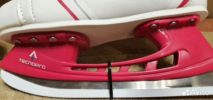 Новые фигурные коньки Angel 1.0* р. 30; 32; 33