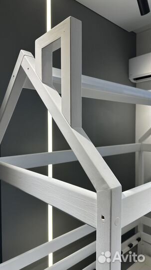 Детская кровать домик с матрасом