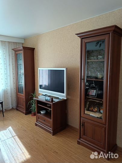 Стенка в гостиную