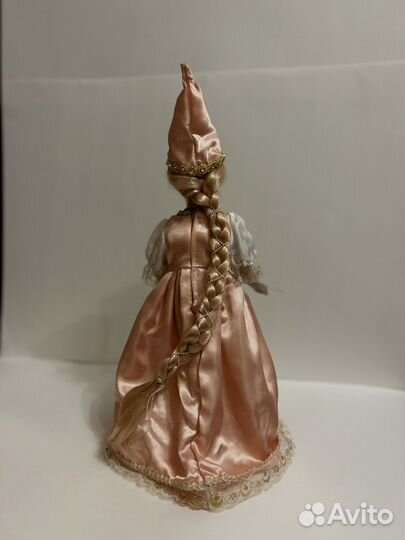 Кукла фарфоровая коллекционная
