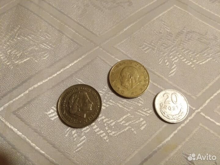 Монеты коллекционные. 1 гульден,1 крона, 20 грошей