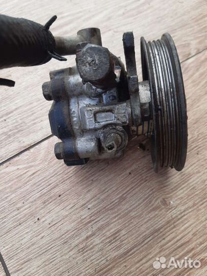 Насос гидроусилителя kio