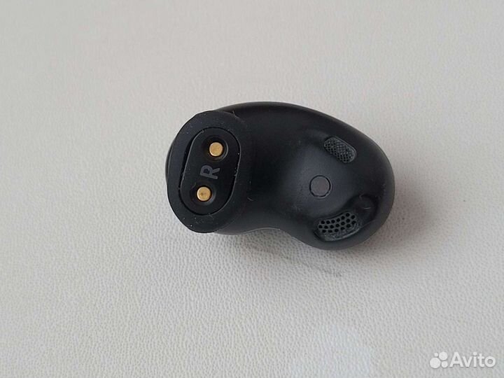 Наушник Samsung galaxy buds live правый оригинал