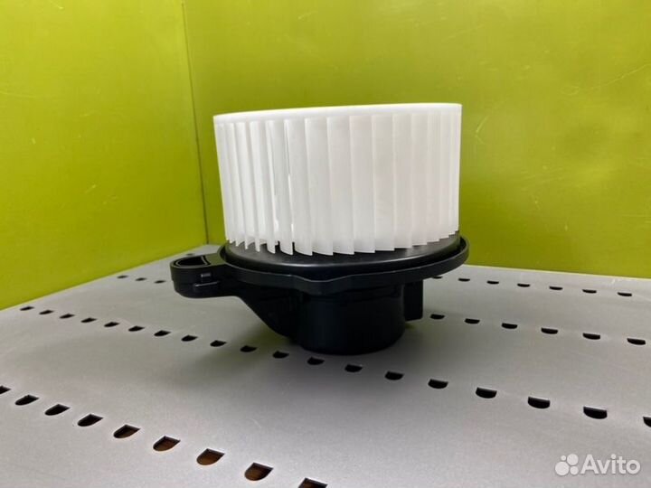 Вентилятор печки Kia Cerato 3 YD G4NA 2.0 2018