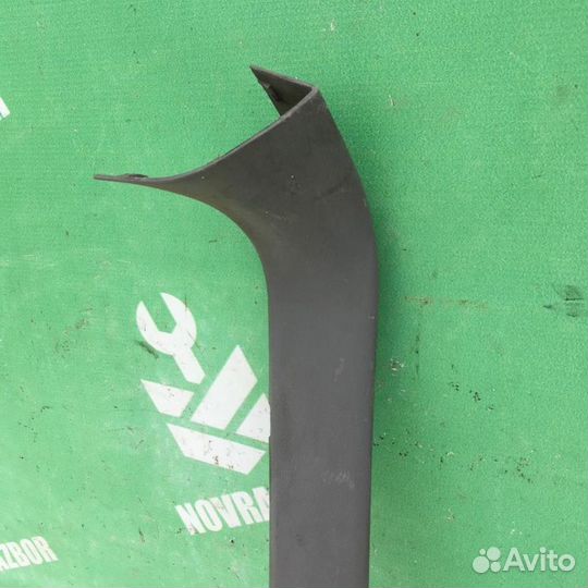 Обшивка двери багажника Субару Форестер 10