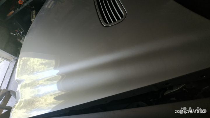Капот с решеткой Мерседес w211/2005