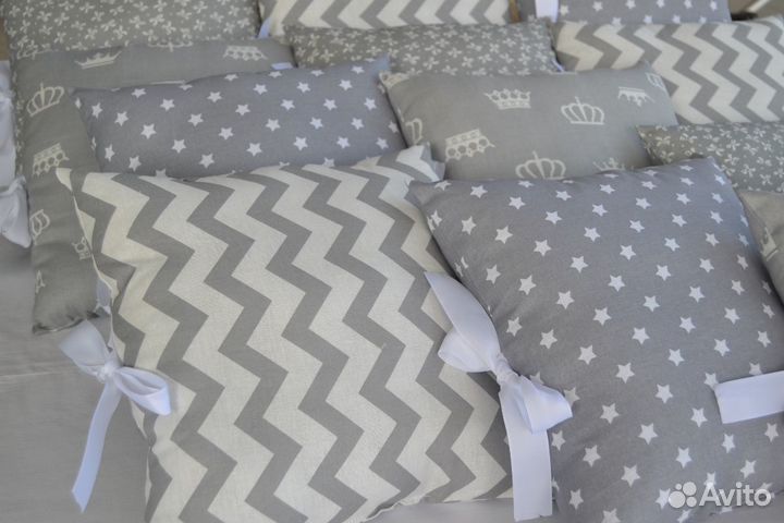 Бортики в кроватку