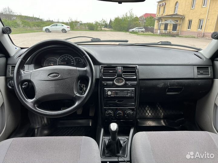 LADA Priora 1.6 МТ, 2012, 156 300 км