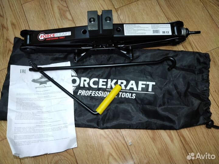 Домкрат механический