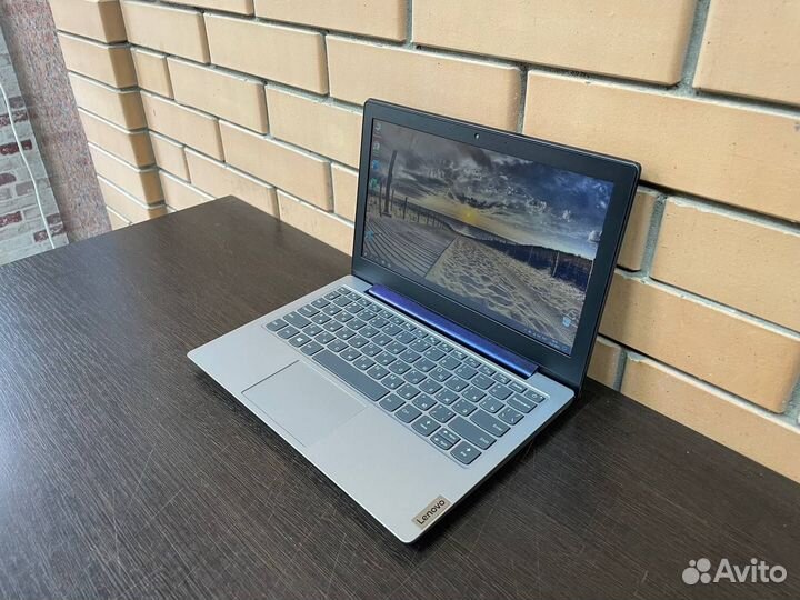 Ноутбук Lenovo/SSD/4Гб/A6-9