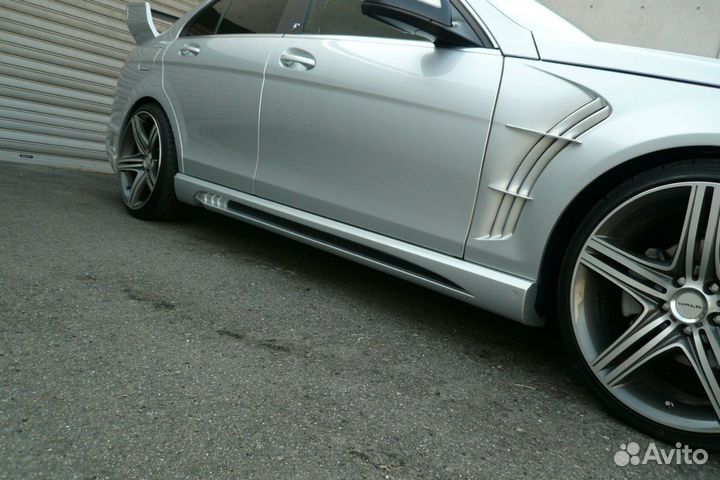 Крылья с жабрами Mercedes C-Class W204