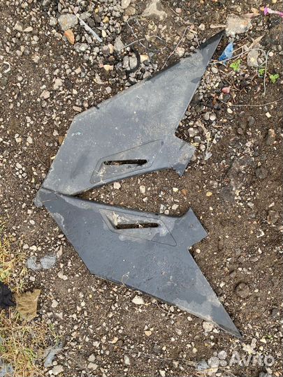 Накладки на задние стойки Mercedes w124