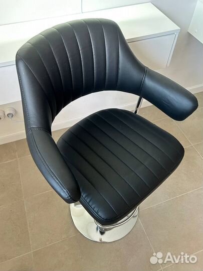 Стул для визажиста бровиста