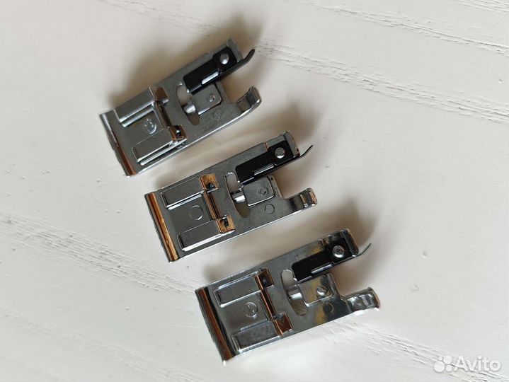 Лапка оверлок для швейной машины