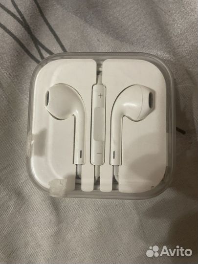 Наушники с микрофоном Apple EarPods