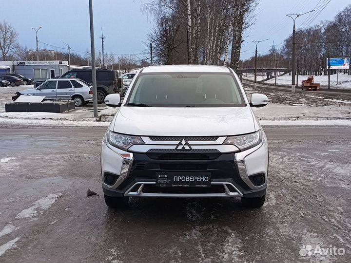 Mitsubishi Outlander 2.0 CVT, 2019, 65 140 км