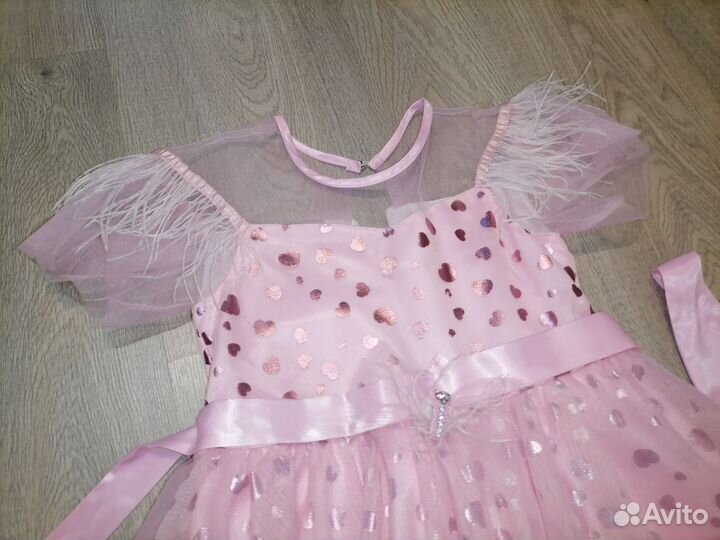 Платье нарядное для девочки 116-122
